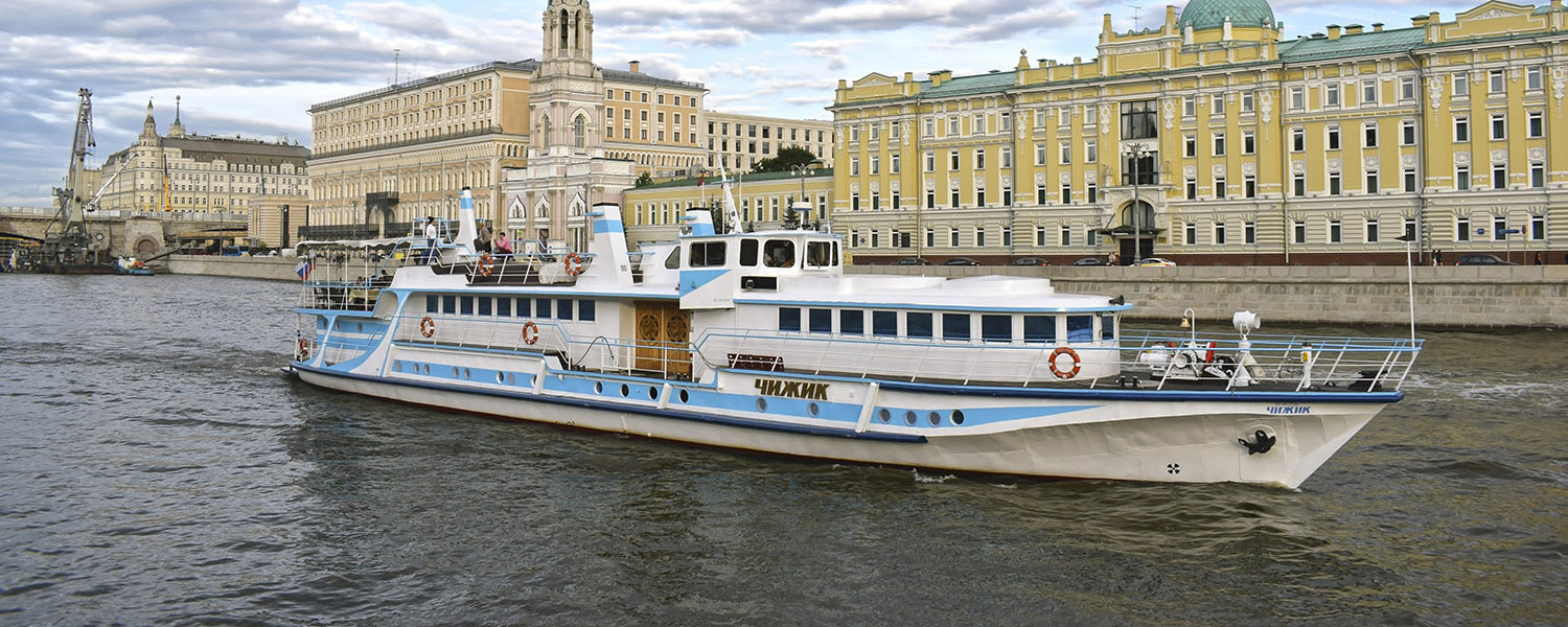 Аренда теплохода Чижик в Москве